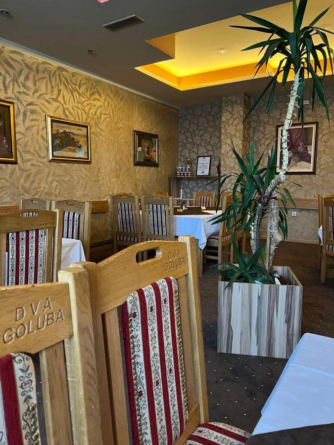 Hotel Dva Goluba Pale Buitenkant foto
