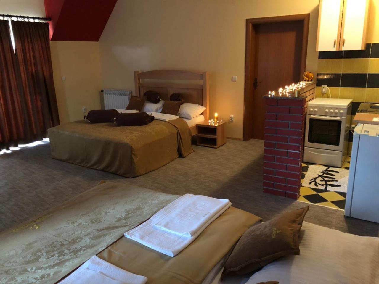 Hotel Dva Goluba Pale Kamer foto